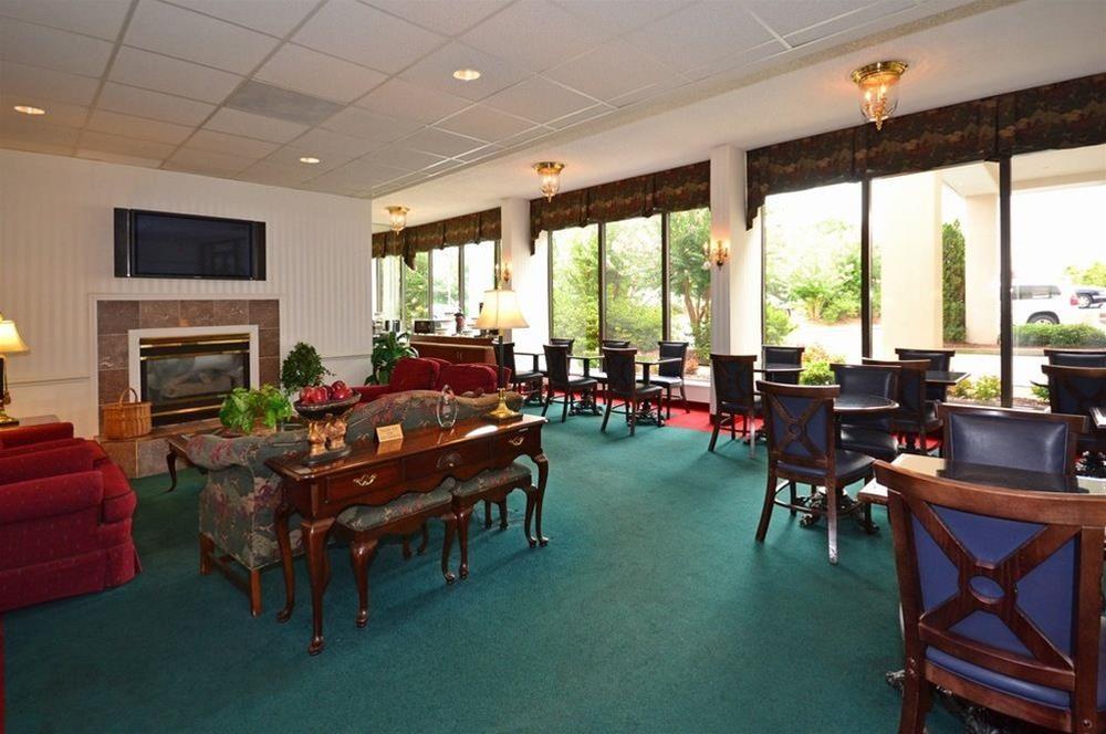Comfort Inn Лоринбърг Екстериор снимка