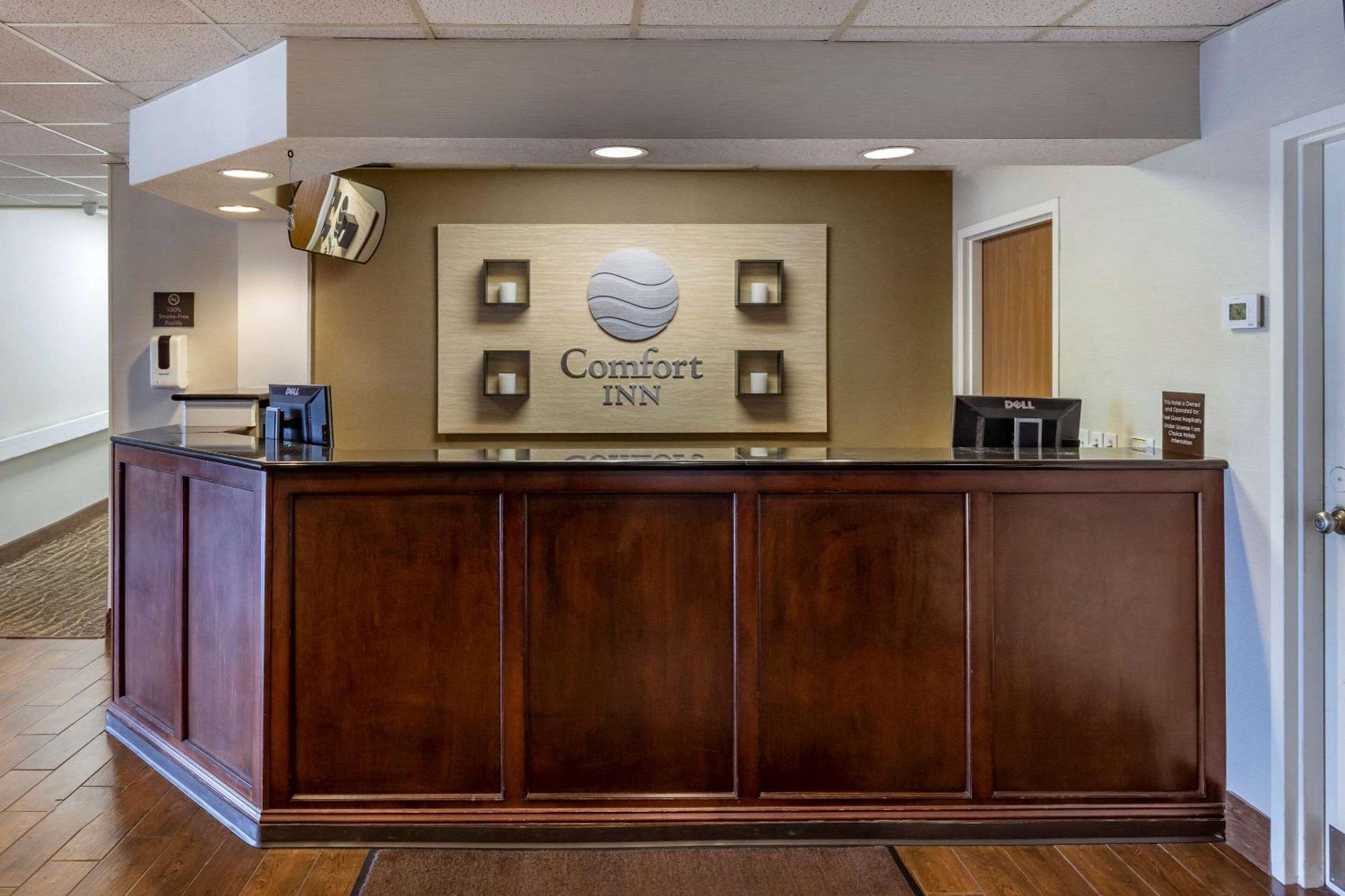 Comfort Inn Лоринбърг Екстериор снимка